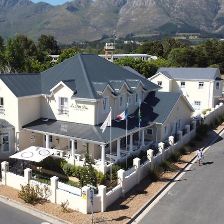 Le Petit Paris Hotel Franschhoek Exterior photo